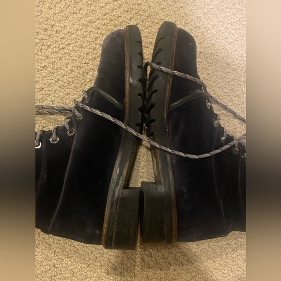 Stuart Weitzman Metermaid Boot Emerald Velvet size 10great condition heeled boot - Picture 5 of 10